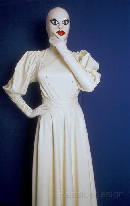 PassionWebGallery/Fantasy/White latex doll/white latex doll2
